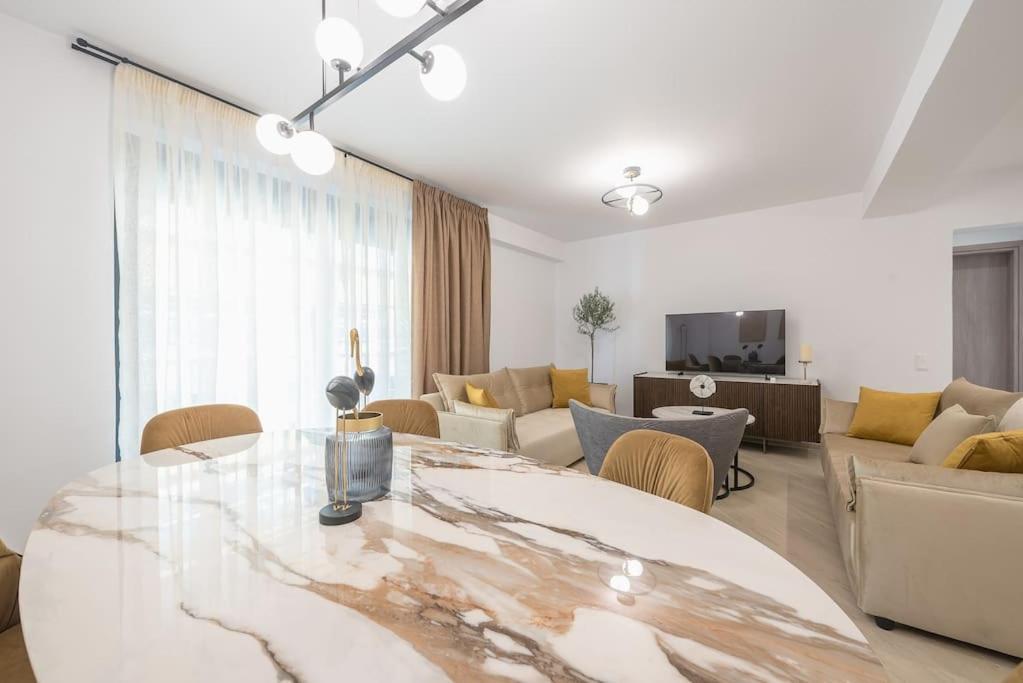 Acropolis Diamond Apartment